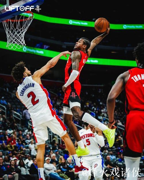 格林惊天隔扣助火箭险胜活塞 步行者强势击败尼克斯 格林惊天隔扣助火箭险胜活塞 步行者强势击败尼克斯