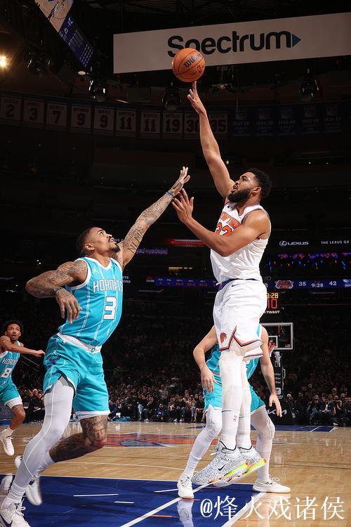 唐斯27+16助力尼克斯止黄蜂7连败 雷霆大胜猛龙